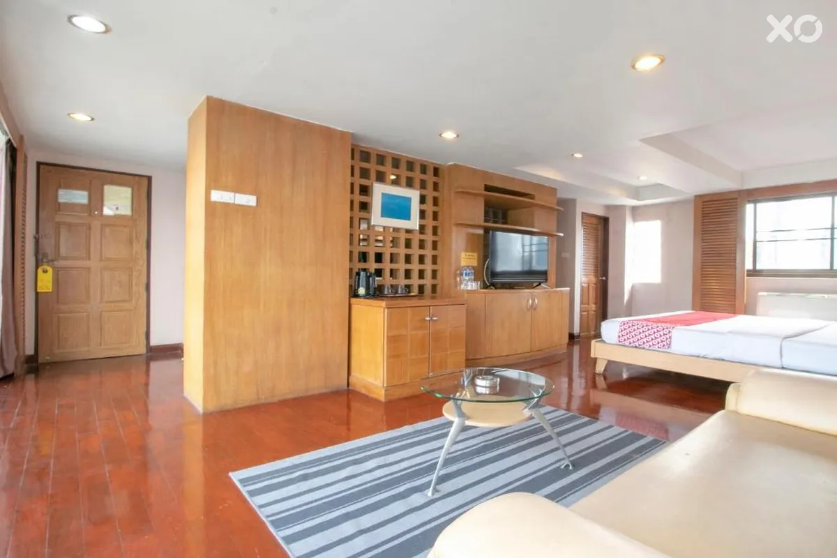Super OYO 75385 Win Long Hotel