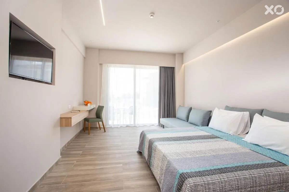 Ampelia Seaside Resort