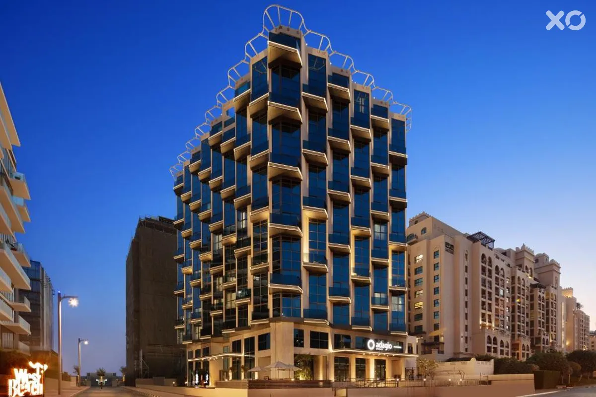 Adagio Premium The Palm