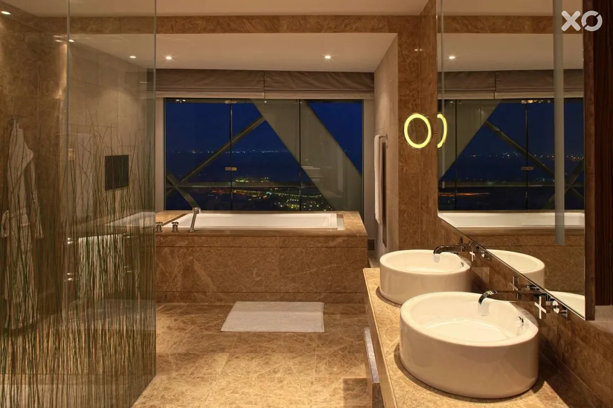 Andaz Capital Gate Abu Dhabi