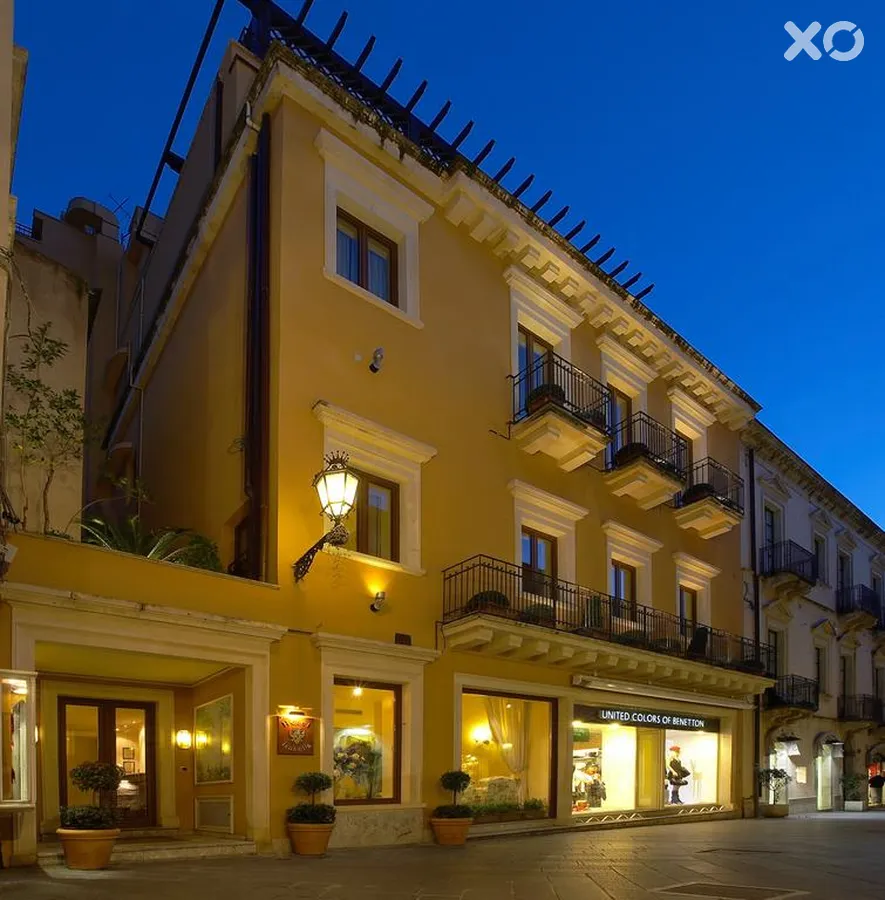 Isabella Hotel