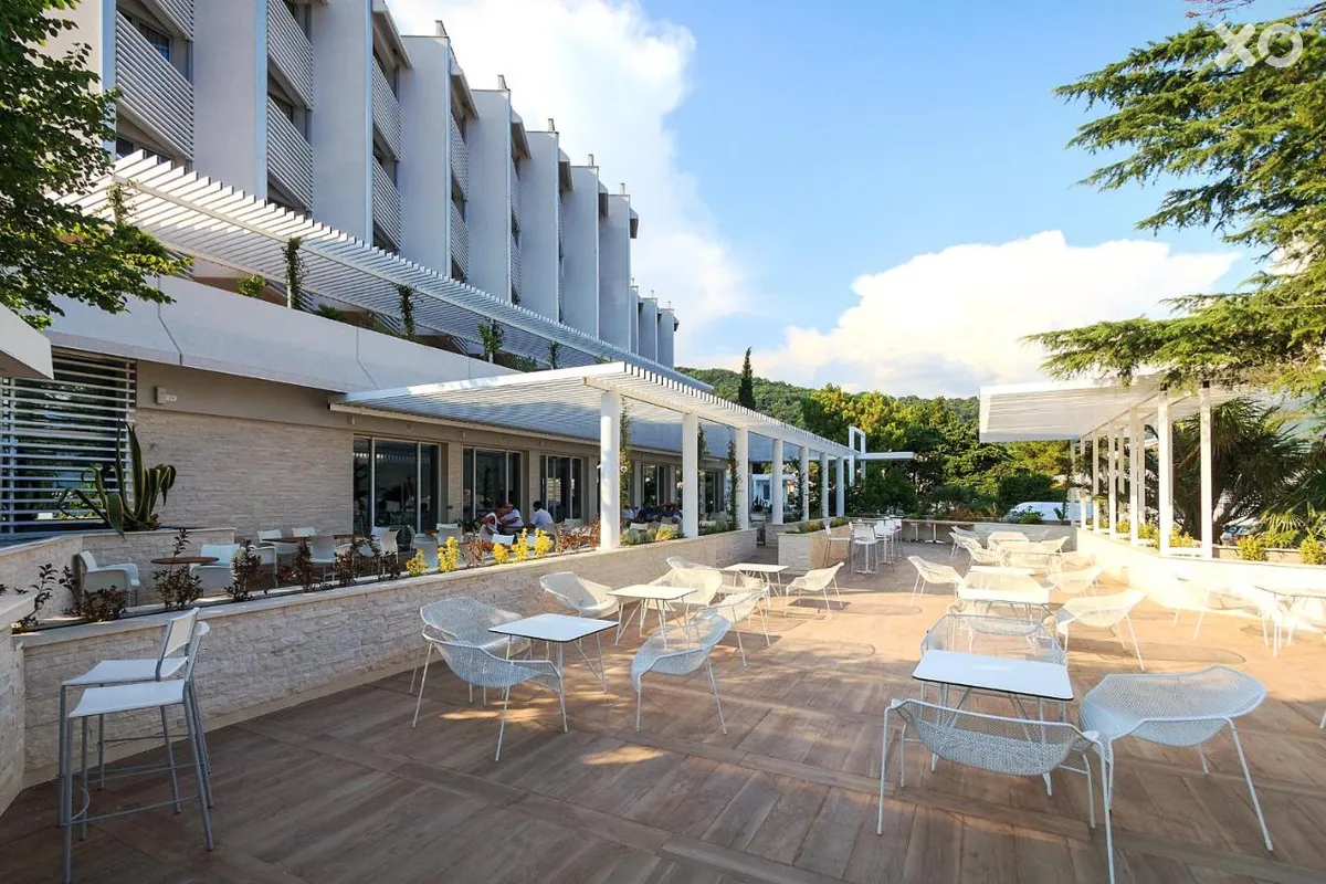 Carine Hotel Delfin