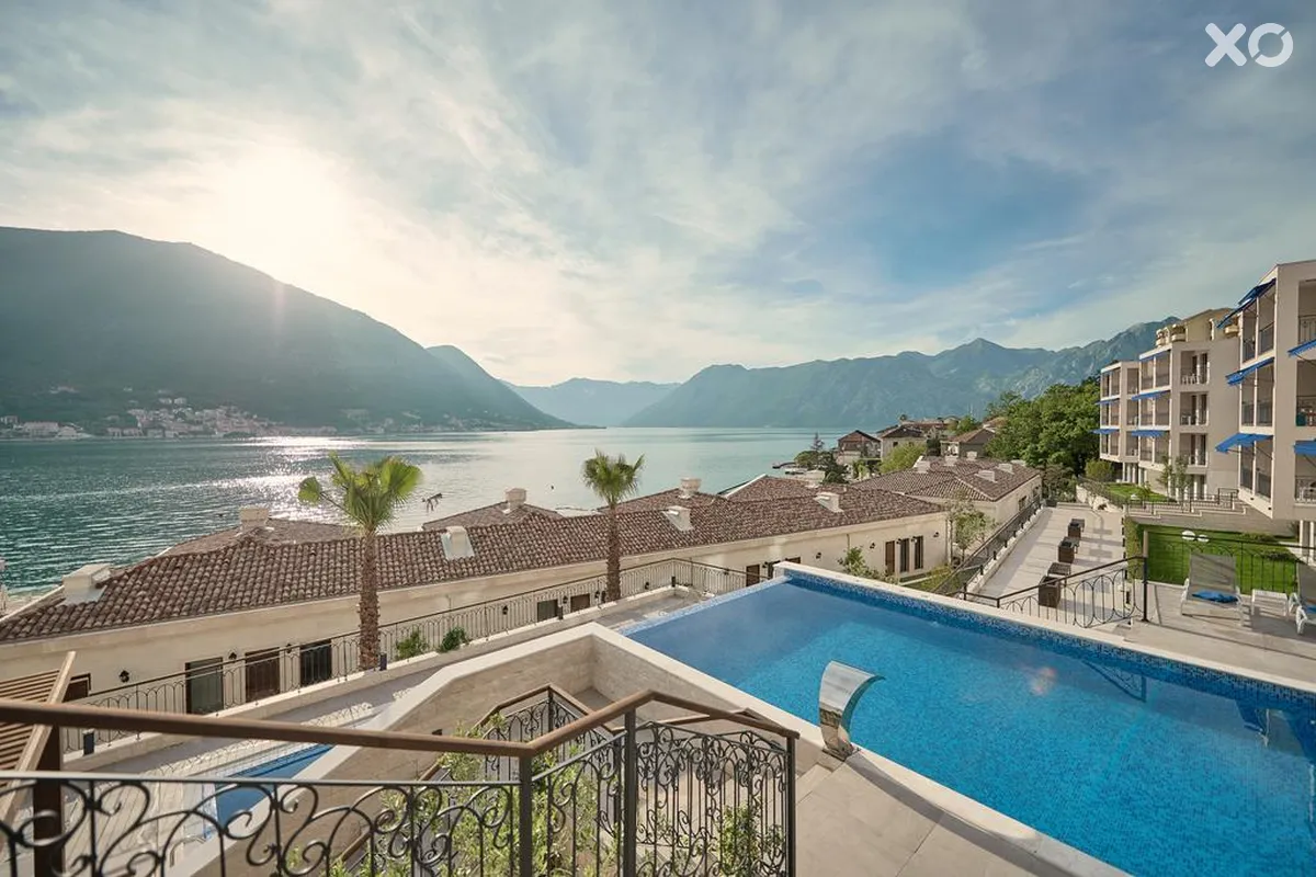 Huma Kotor Bay