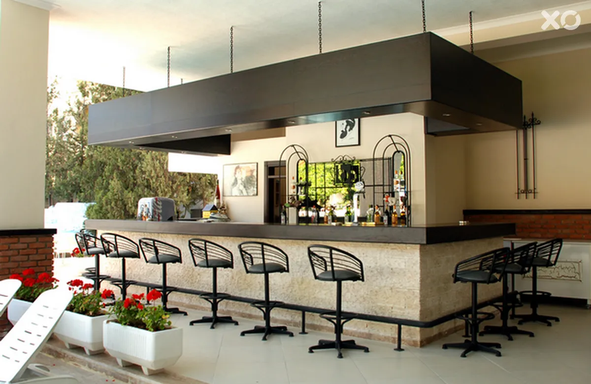 Boulevard Hotel
