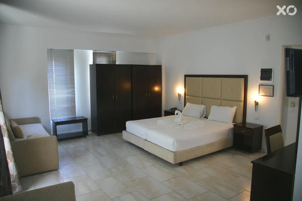 Naias Hotel