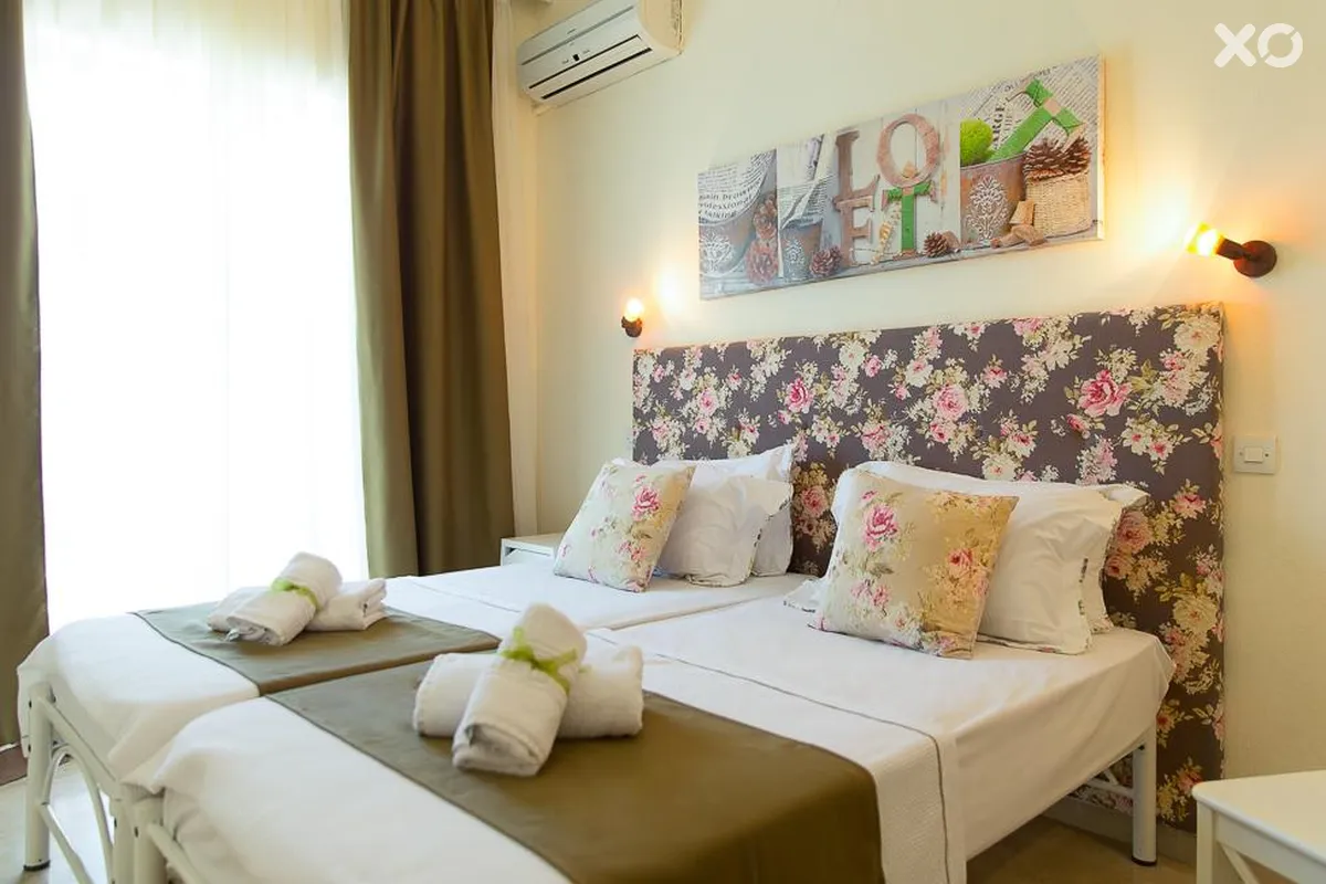 Aurora Beach Hotel