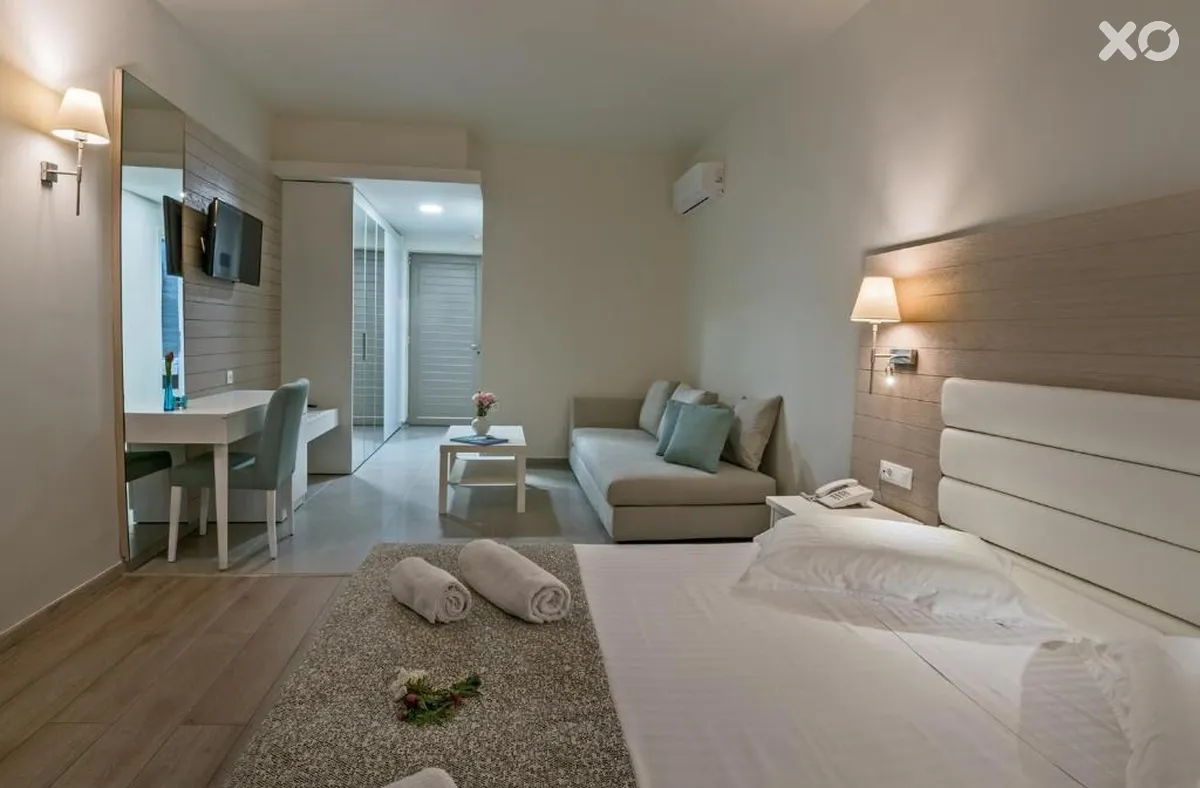 Iperion Beach Hotel