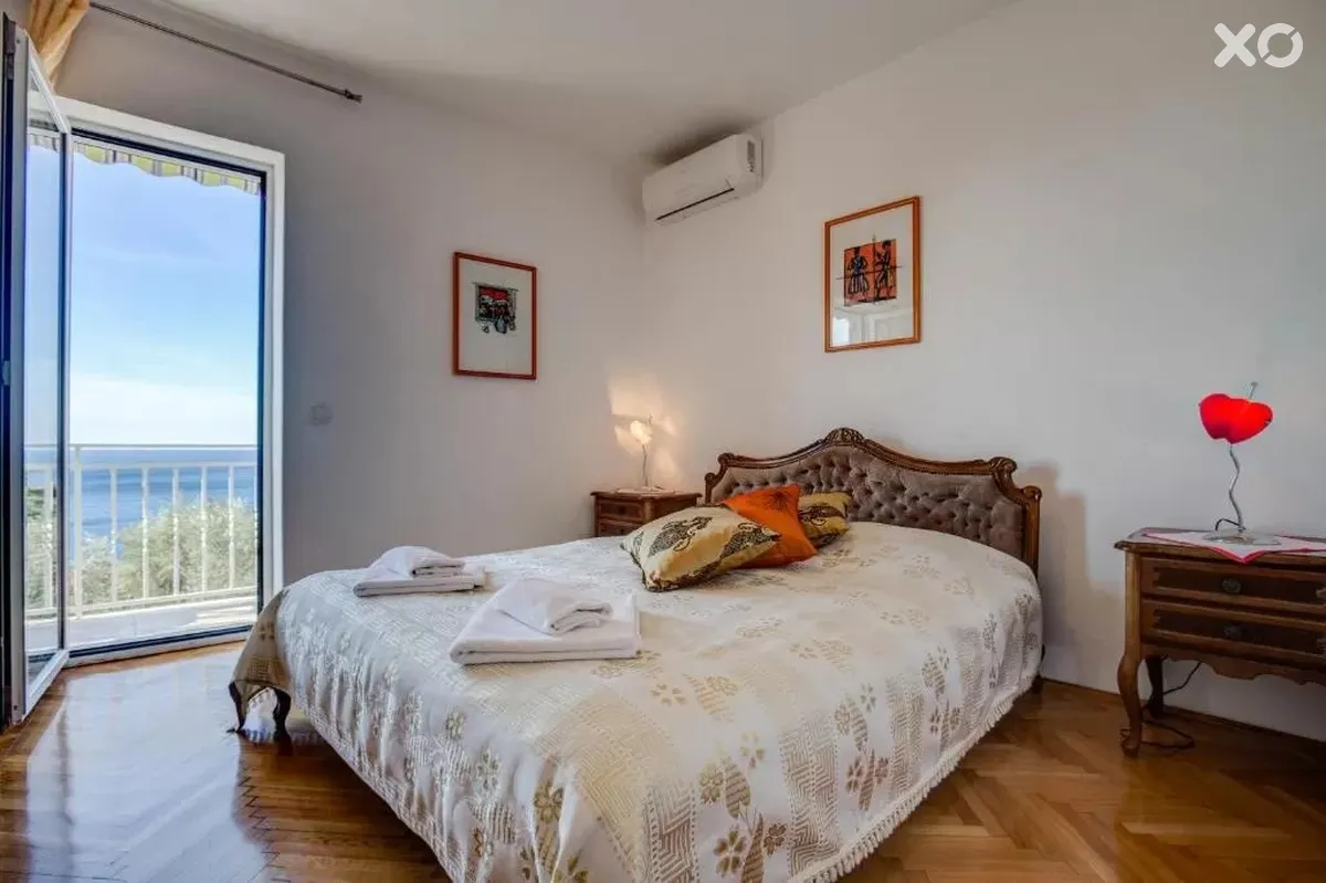 Sun Rose Apartments