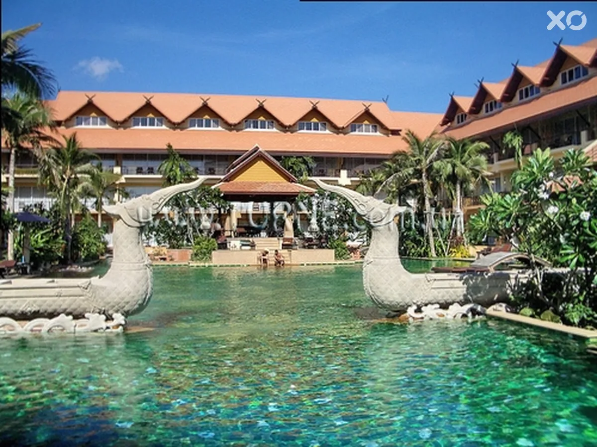 Villa Thongbura
