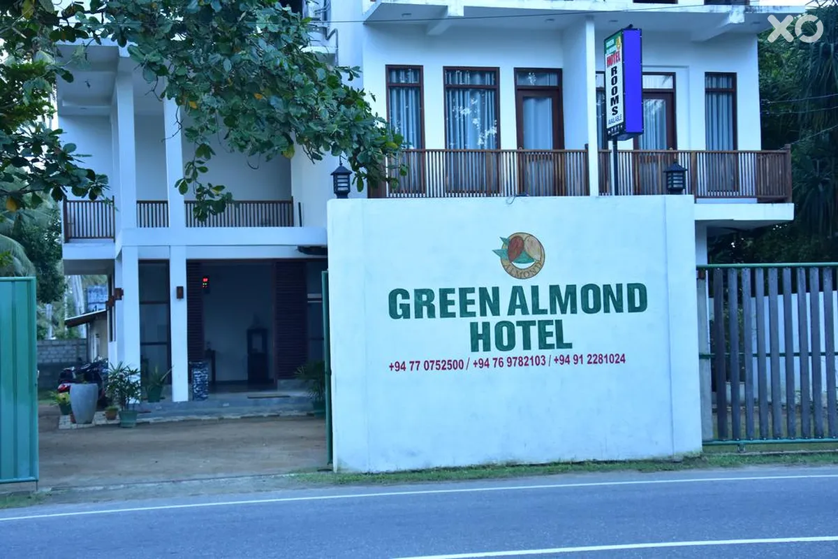 Green Almond Hotel