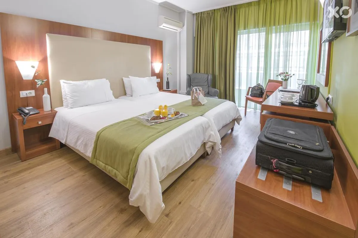 Polis Grand