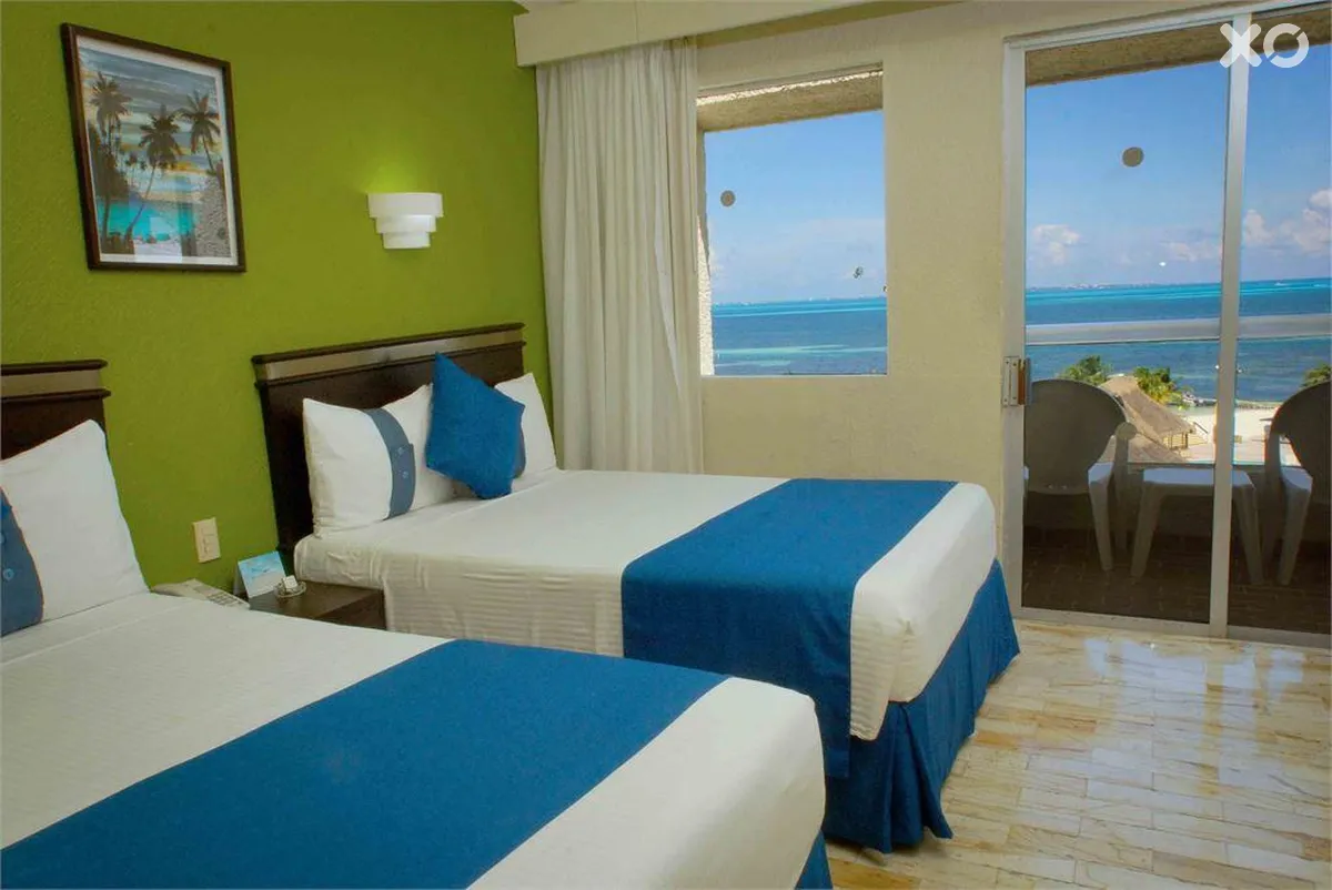 Aquamarina Beach Hotel Cancun