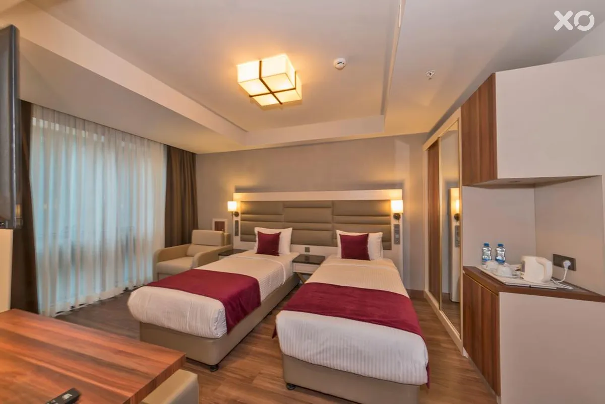 Golden Royal Hotel