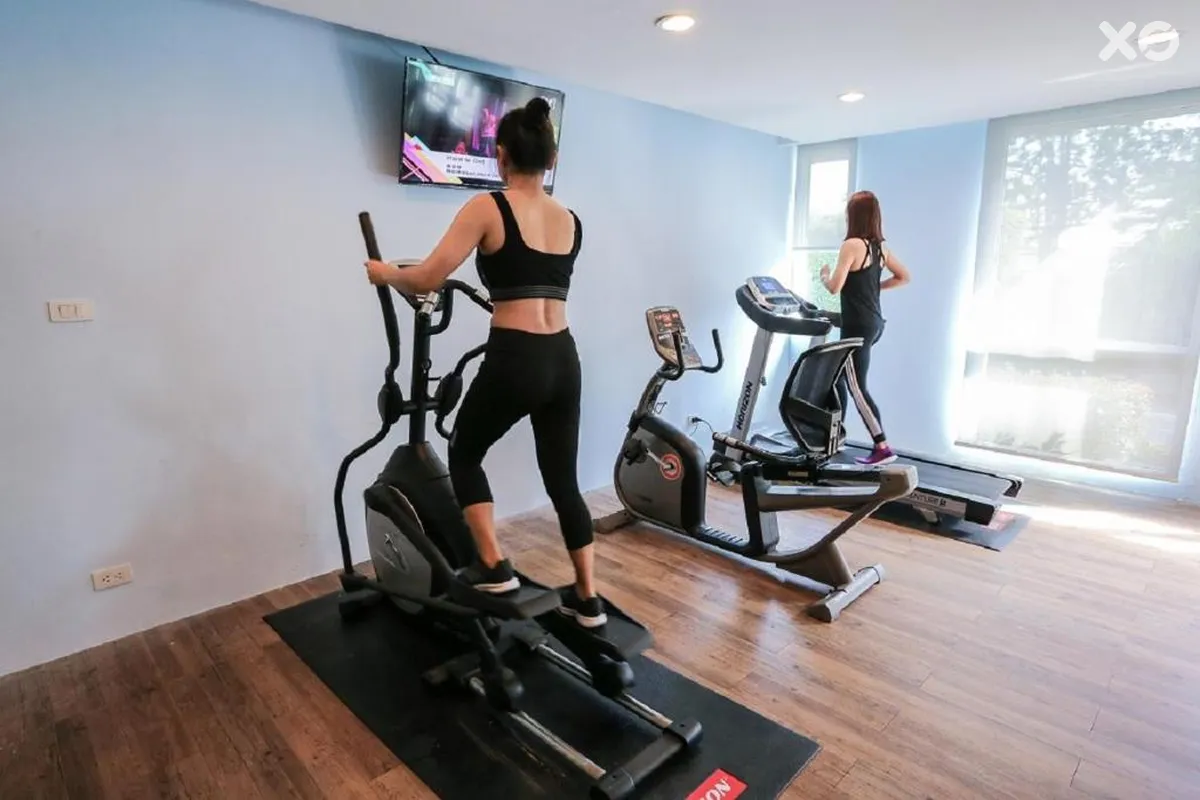 Crystal Suites Suvarnabhumi Airport