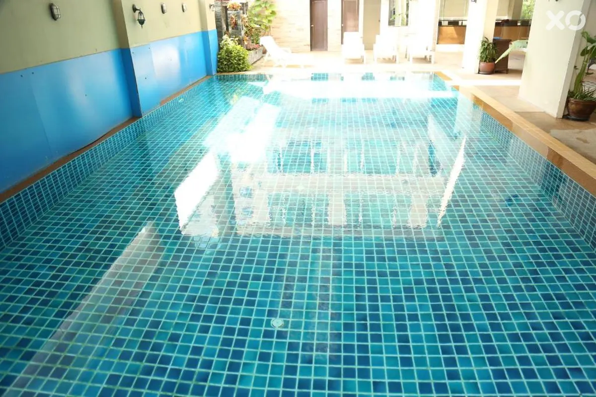 Boss Suites Nana Hotel