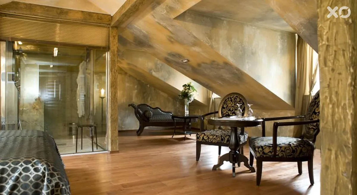 Astoria Boutique Hotel