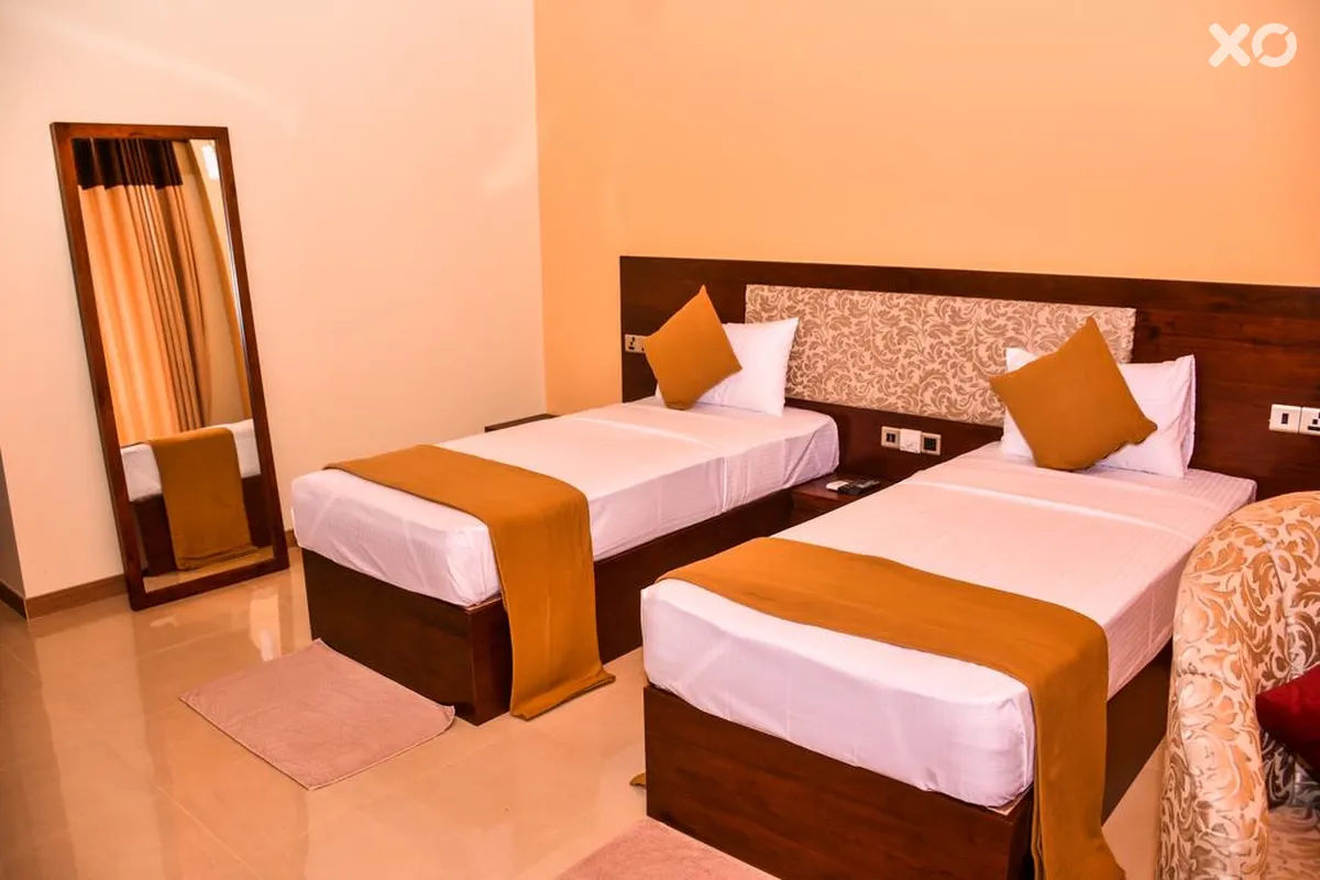 Lavinia Hotel
