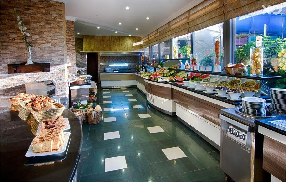 Romance Hotel
