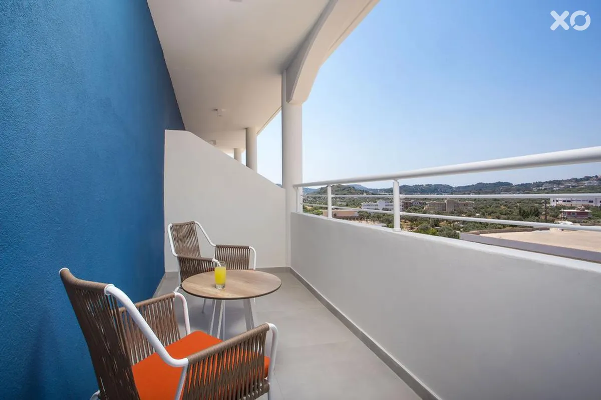 Mazoren Art Hotel