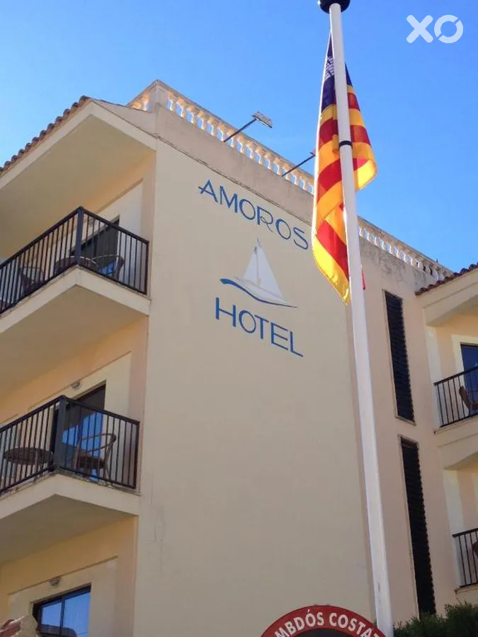 Amoros Hotel
