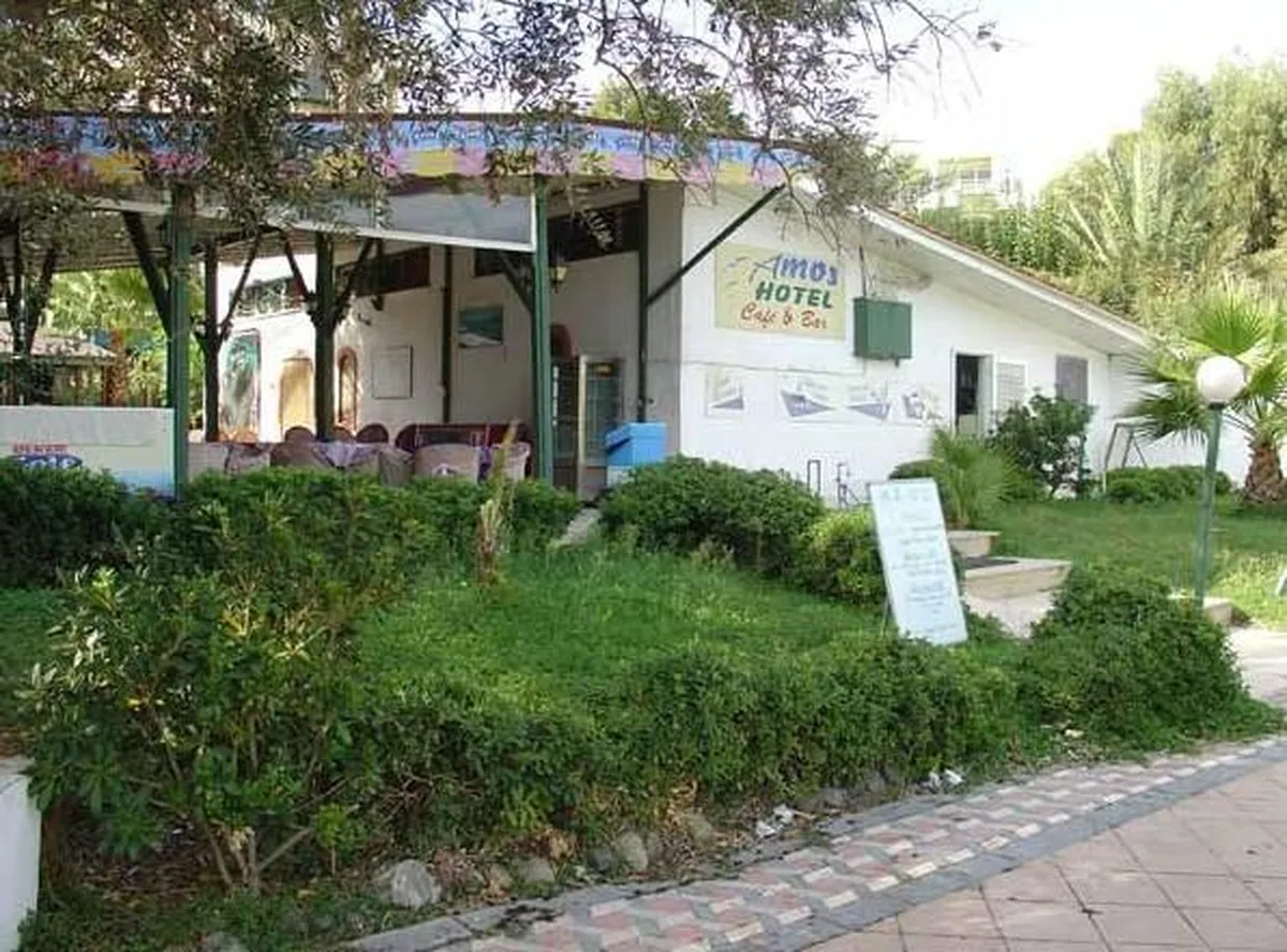 Amos Hotel
