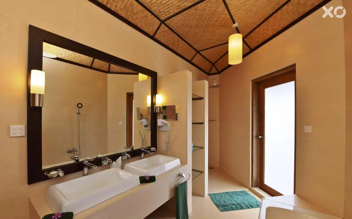 Angaga Island Resort & Spa