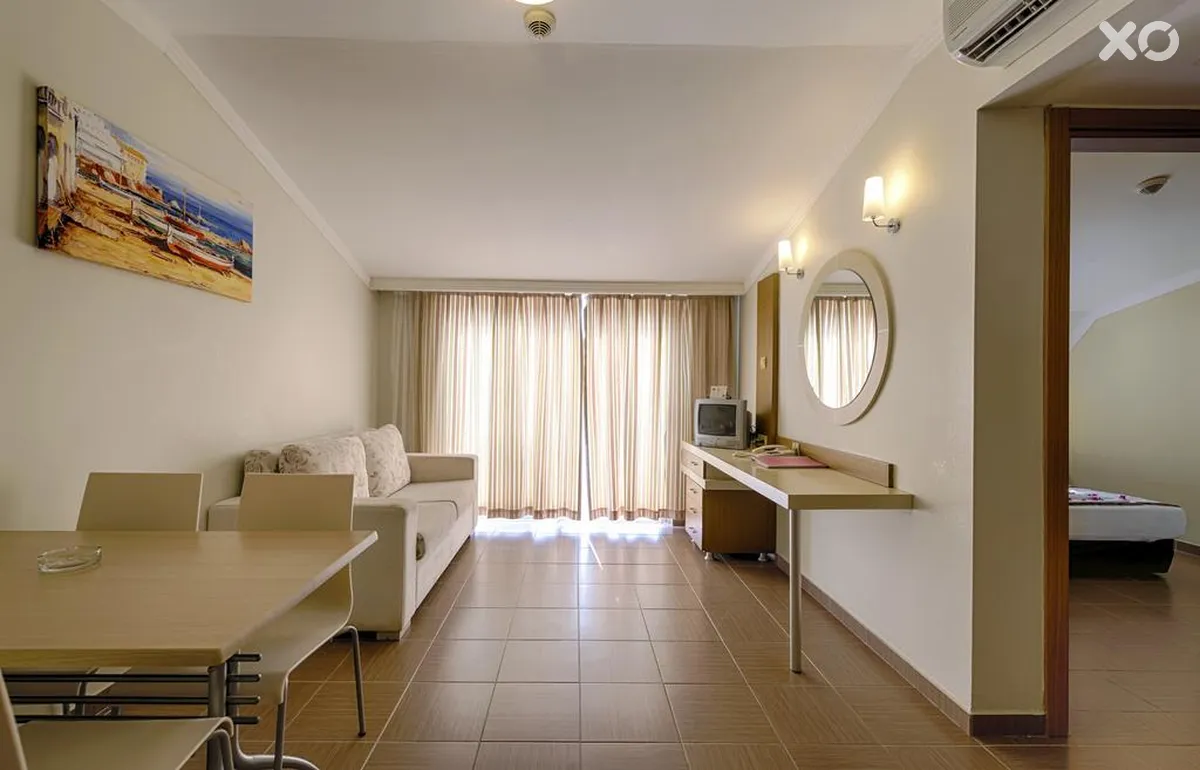Akalia Suite Hotel & Spa