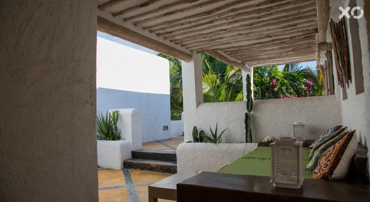 Uzuri Villa