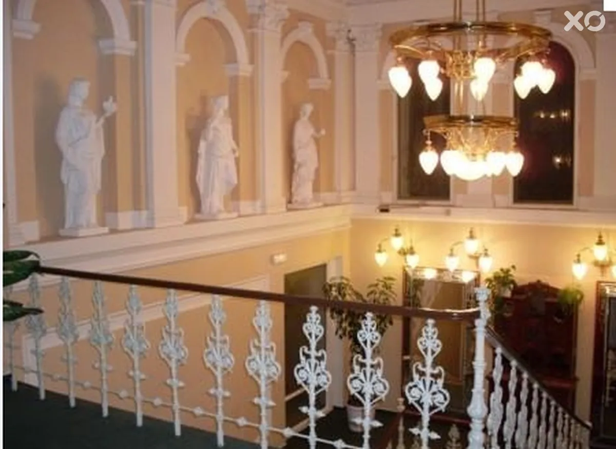 Maxim Hotel