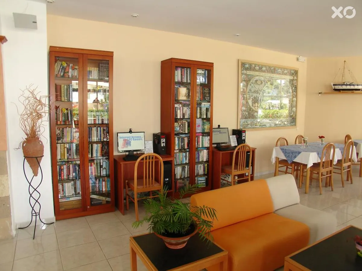 Summerland Hotel & Bungalows
