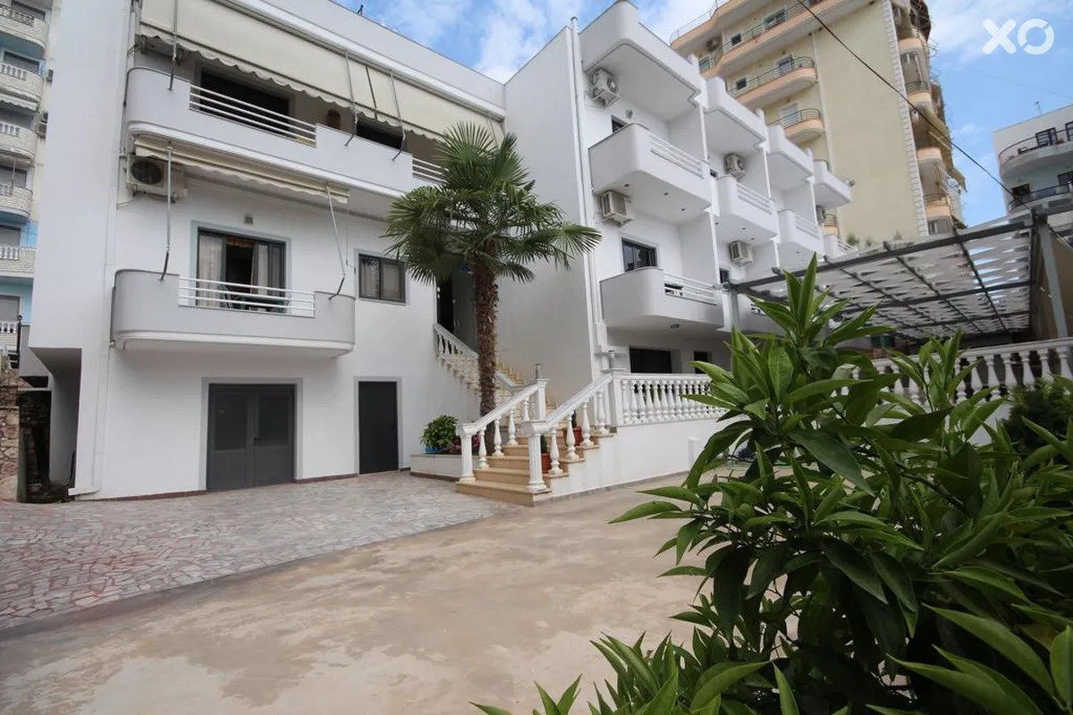 Julia Hotel