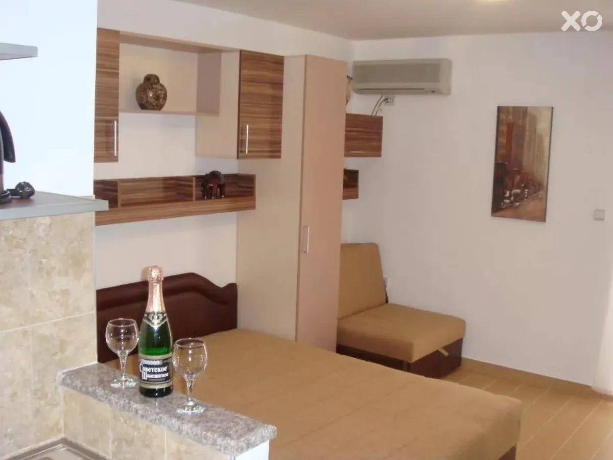 Azzuro Apartments