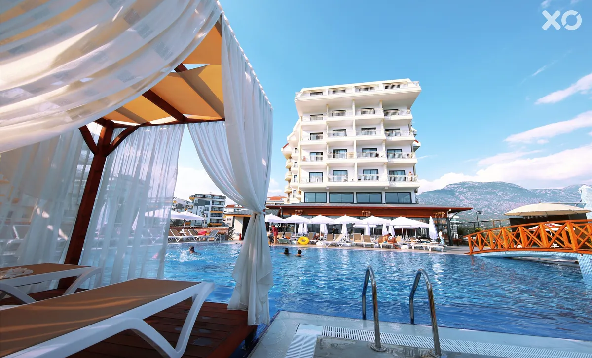 Sey Beach Hotel & Spa