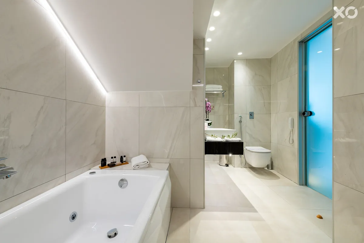 High Beach White The Villa Collection