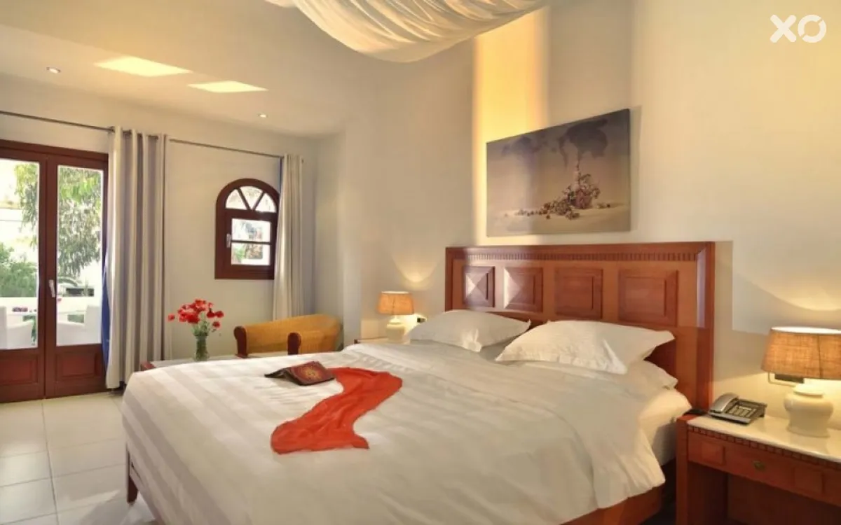 Petinos Hotel