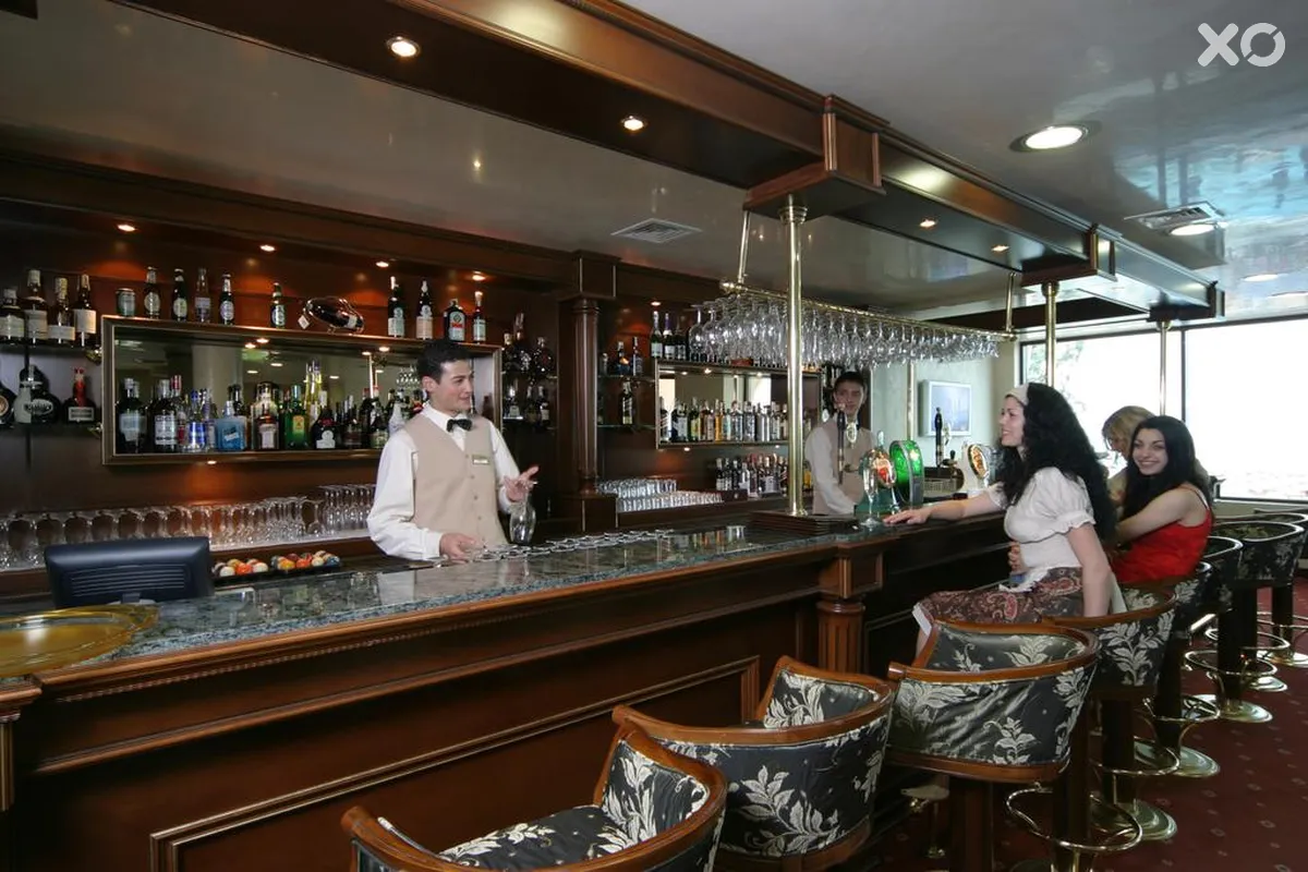 Admiral Hotel