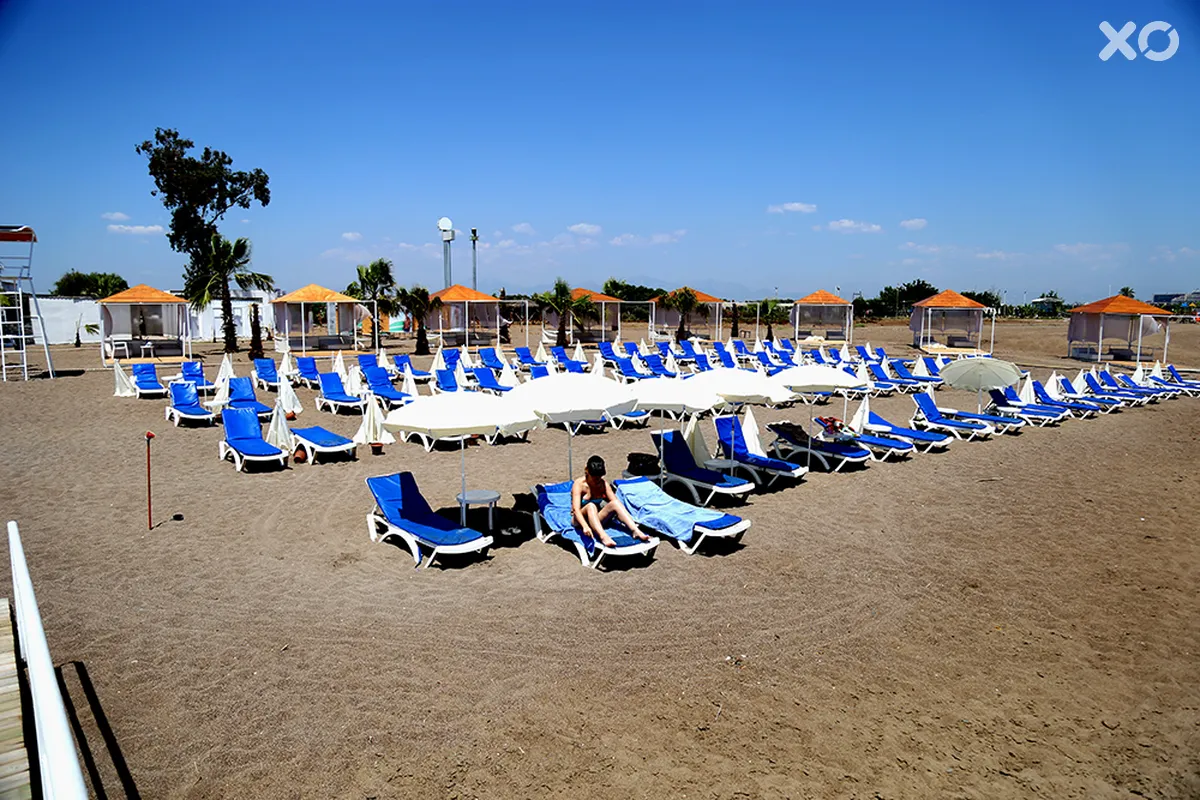 Lara Dinc Hotel