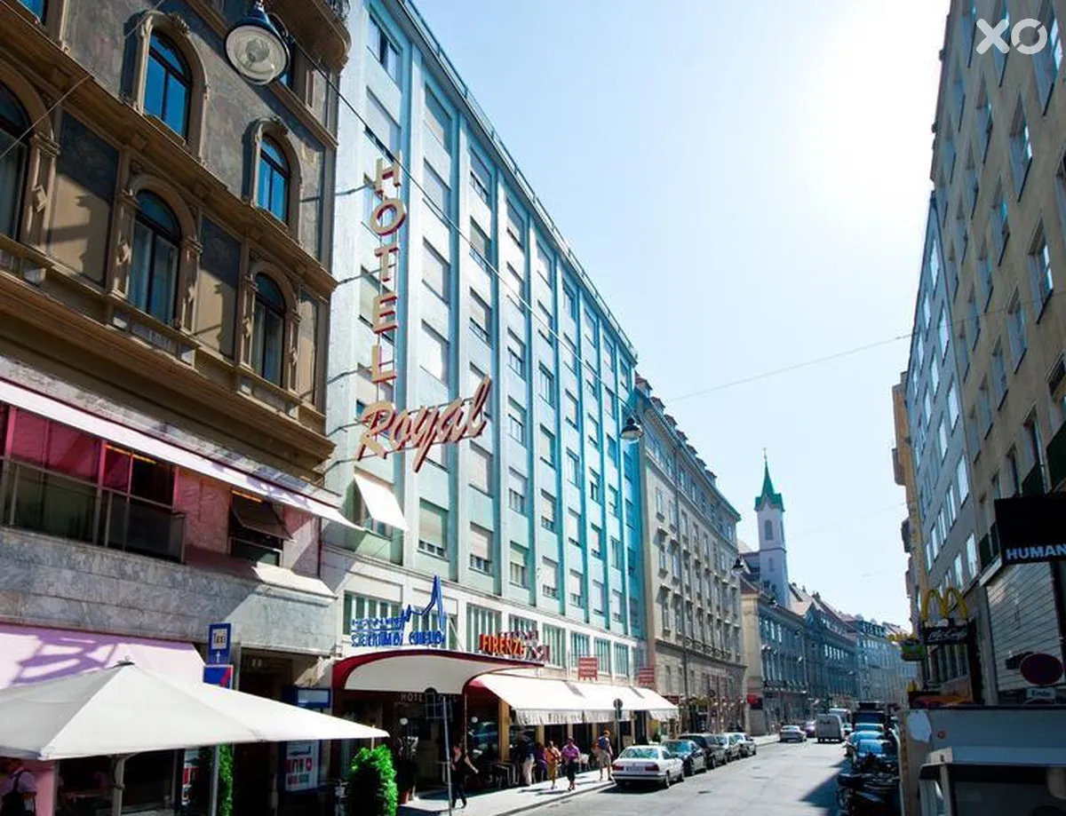 Royal Hotel