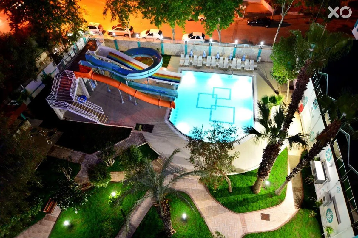 Ananas Hotel