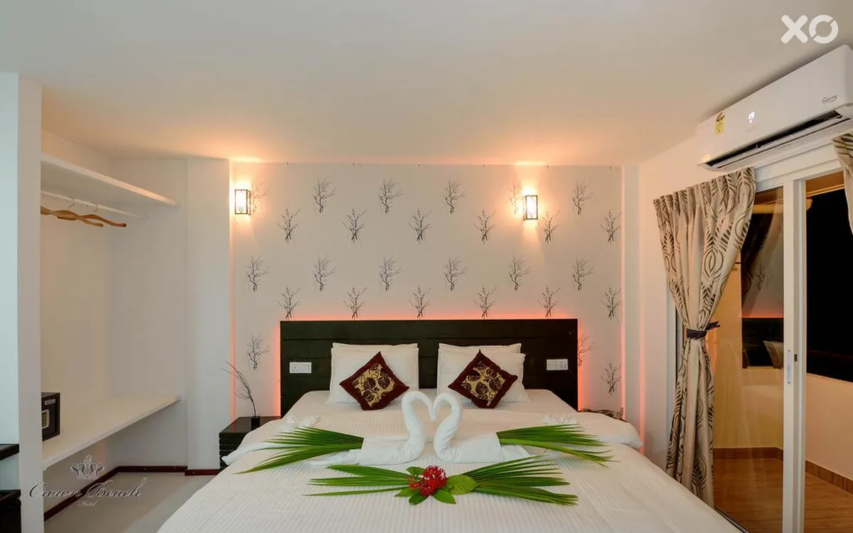 Crown Beach Hotel
