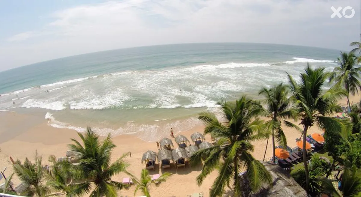 Royal Beach Hotel & Restaurant