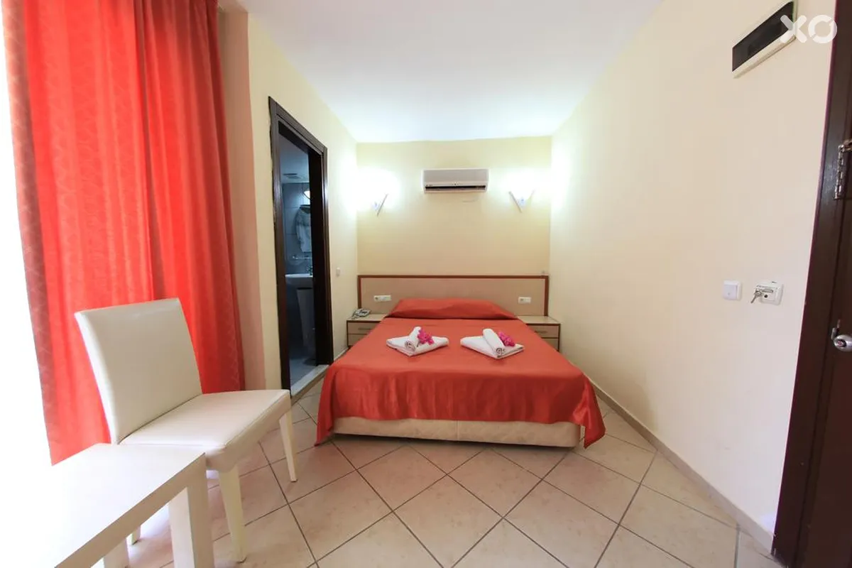 Golden Sun Hotel