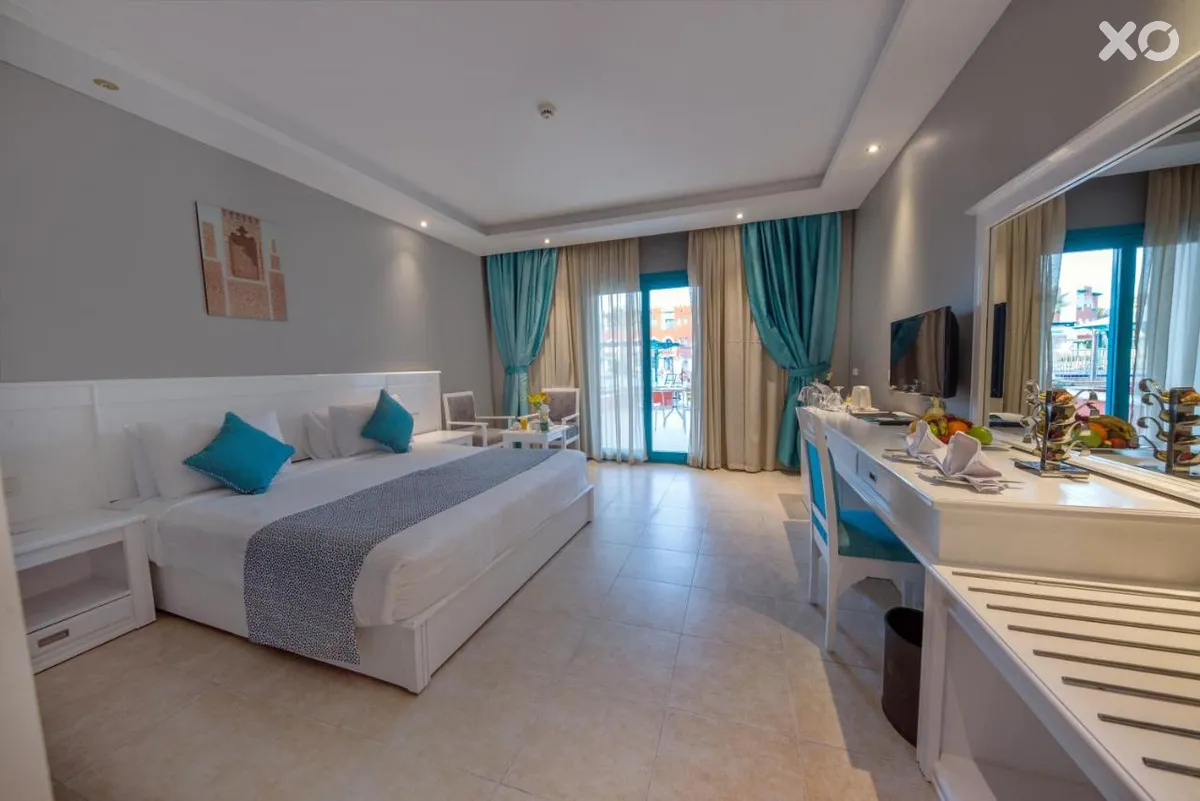 Sunrise Select Garden Beach Resort & Spa