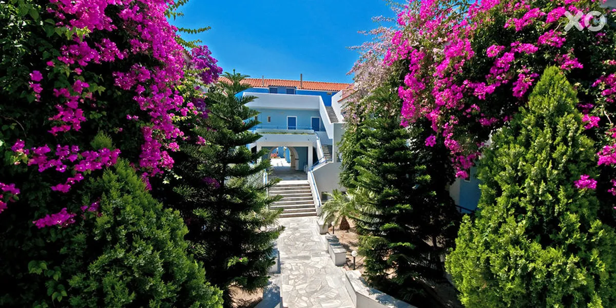Zefiros Beach Hotel
