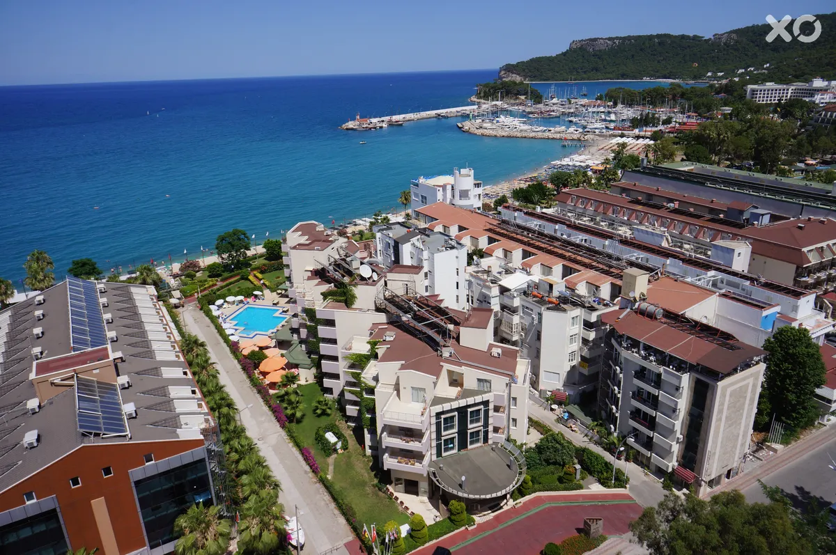 Viking Nona Beach Hotel