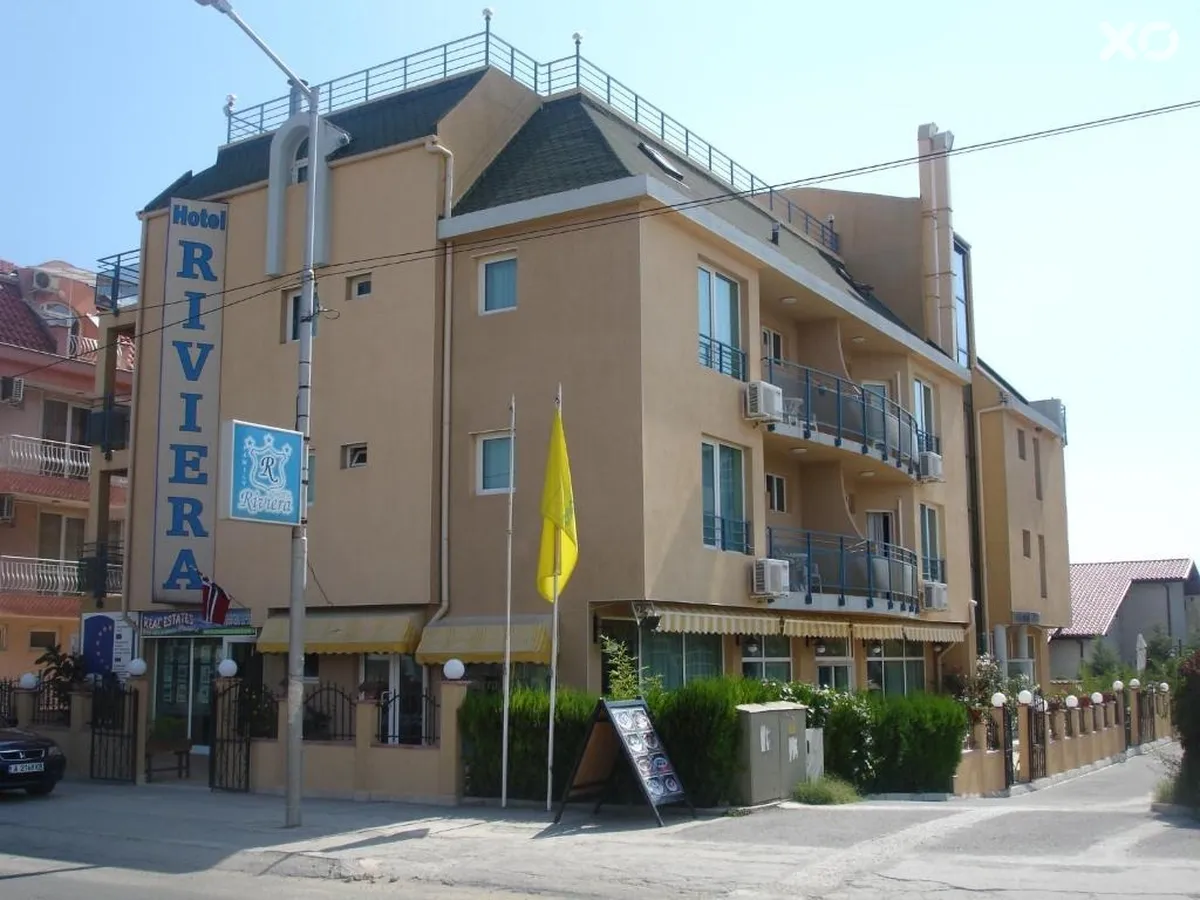 Riviera Hotel