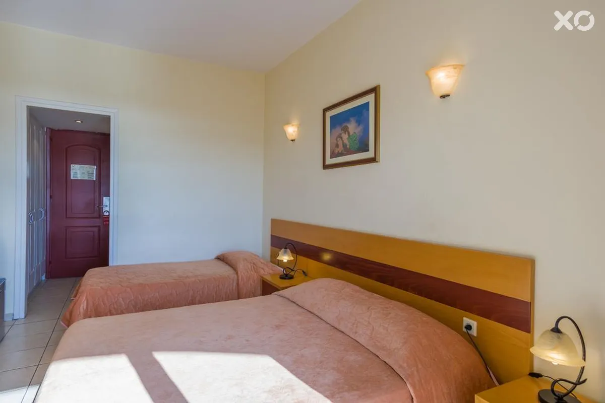 CNic Hellinis Hotel