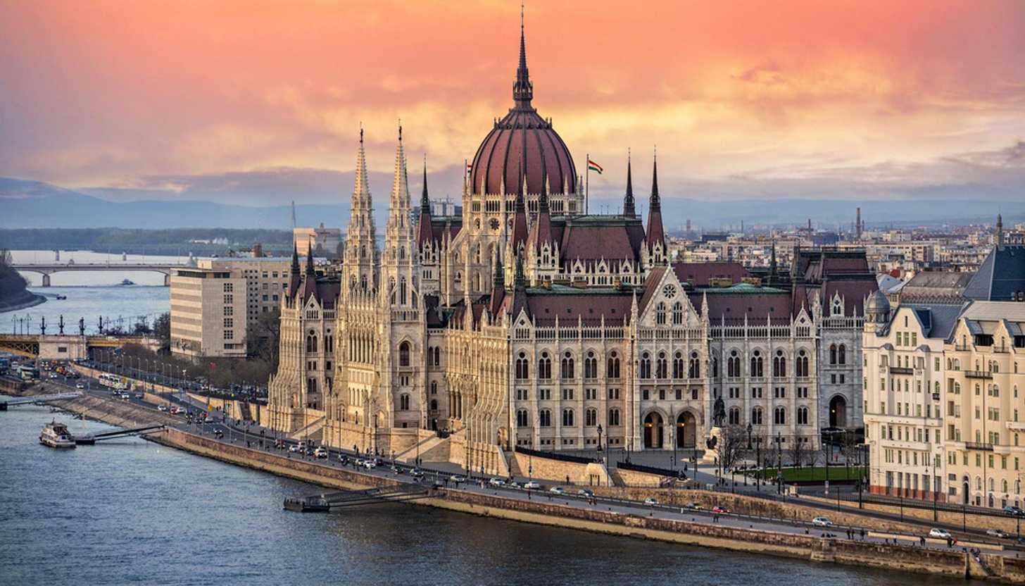 Уикенд четырех столиц! Краков, сказочная Прага, имперский Вена и Будапешт