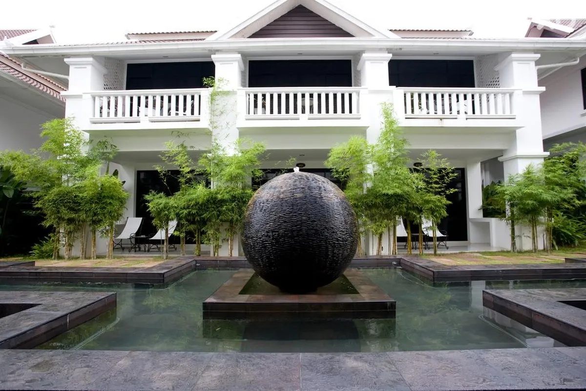 Palm Grove Resort