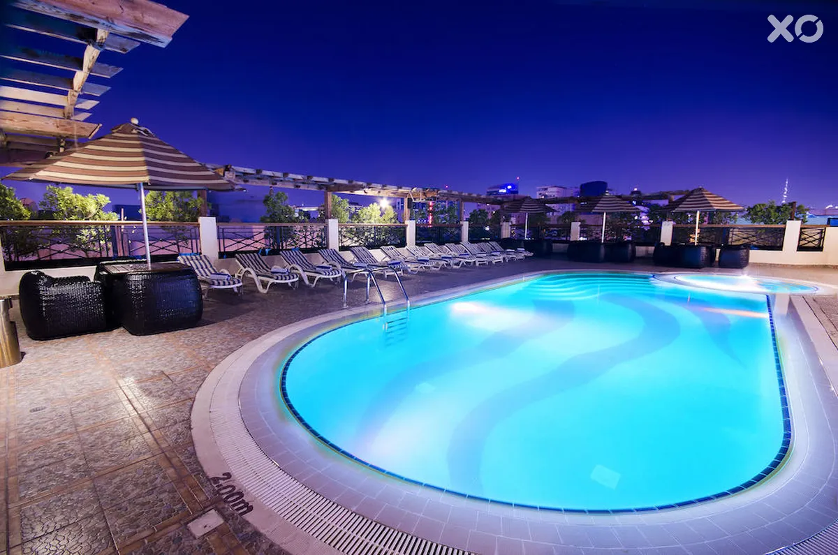 Landmark Summit Hotel